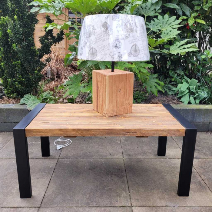 Stoere lamp (Vennemeer)
